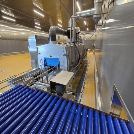 Tunnel avec sortie convoyeur.jpg